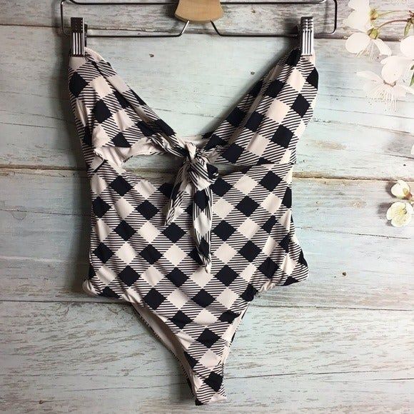 Radio Fiji Women's Lattitude Zanzibar One Piece - Picture 3 of 7